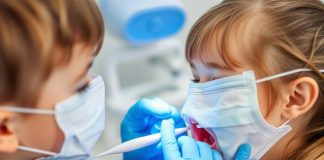 Лечение зубов в детской стоматологии: как помочь ребёнку пройти через это без страха